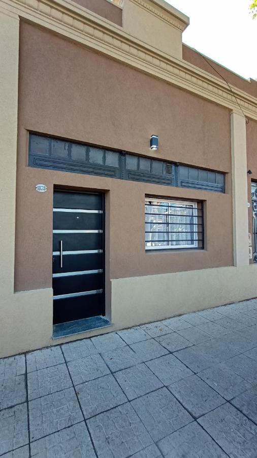 Aqui Es 3!! Apartment Banfield Bagian luar foto